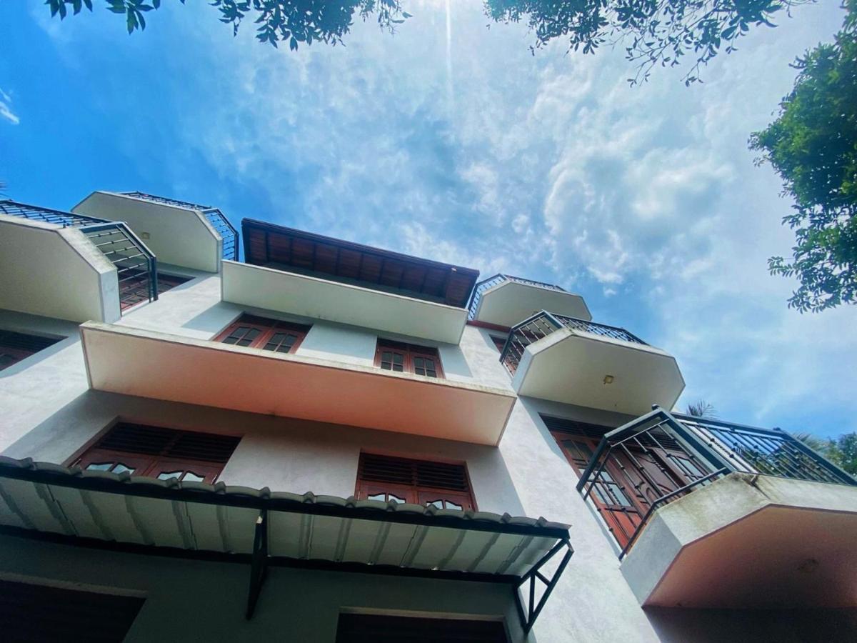 Sun Set Forest Villa Канди Экстерьер фото