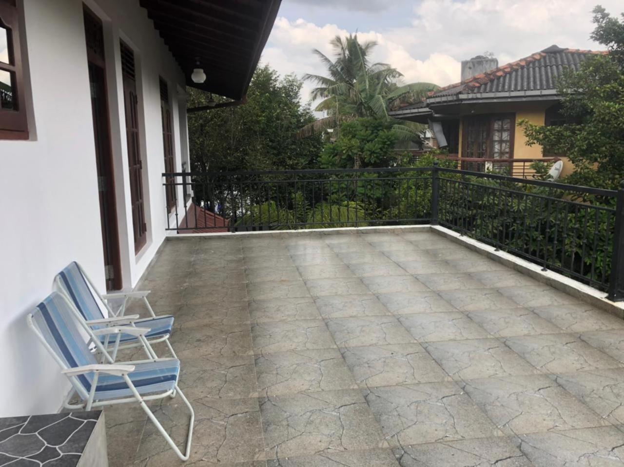 Sun Set Forest Villa Канди Экстерьер фото